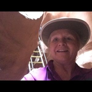 Meet your Posher, Kelly